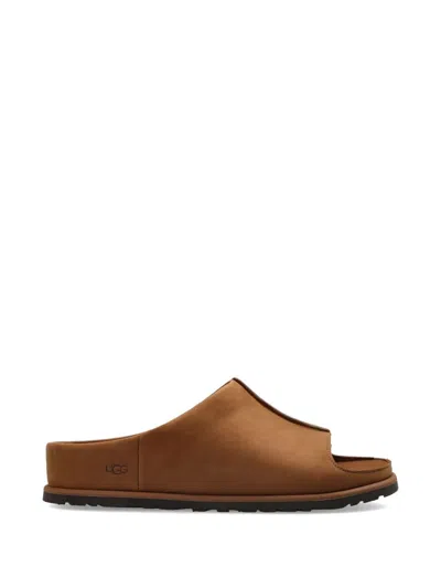 Ugg Brown Solid Slides In Brown