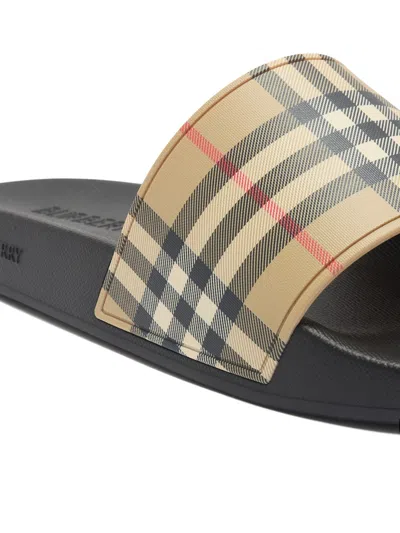Burberry Men Slippers With Vintage Check Printed Pattern In Multi