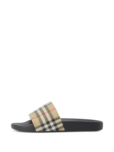 Burberry Fashionable Sandals With Embossed Lettering And Contoured Insole
