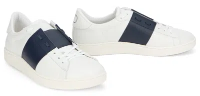 Valentino Garavani Minimalist Leather Sneakers With Contrasting Stripe Detail And Vlogo Signature In White
