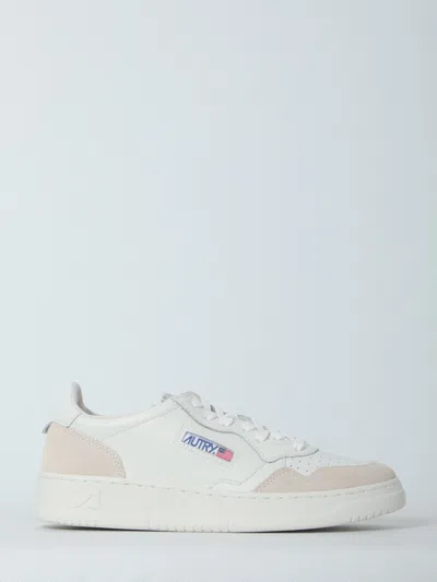 Autry Medalist Perforated Sneakers In White