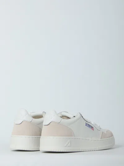 Autry Medalist Perforated Sneakers In White
