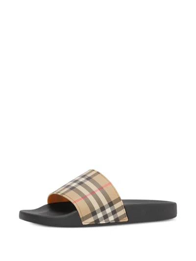 Burberry Fashionable Sandals With Embossed Lettering And Contoured Insole In Beige