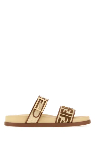 Fendi Feel Beige Raffia-effect Material Slides In Neutral