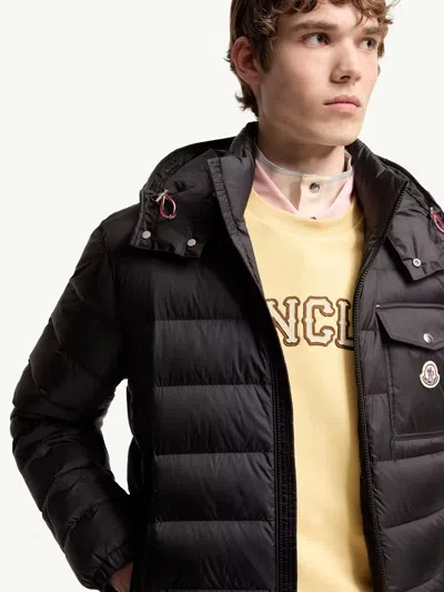 Moncler Verith Quilted Down Jacket In Black
