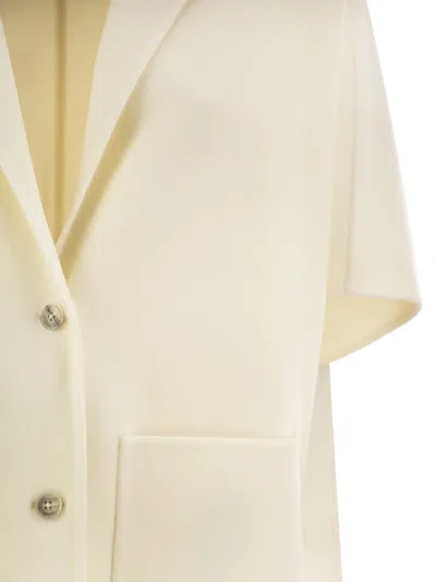 Herno Double Wool Cape With Lapel Collar In White