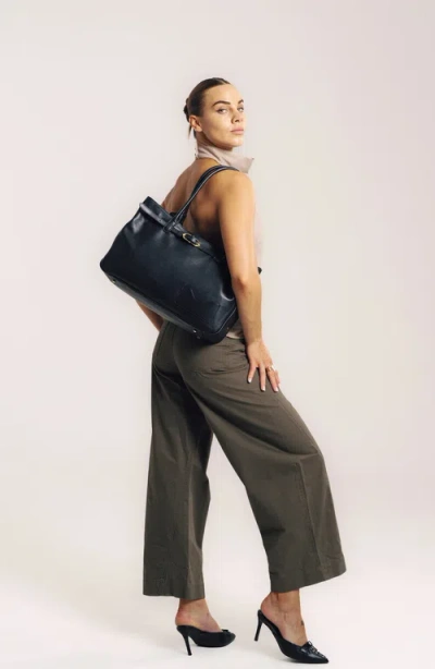 Oleada Marina Tote In Black