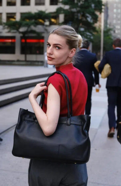 Oleada Marina Tote In Black