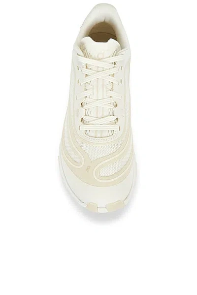 On Off-white Cloudflow 5 Ad Sneakers