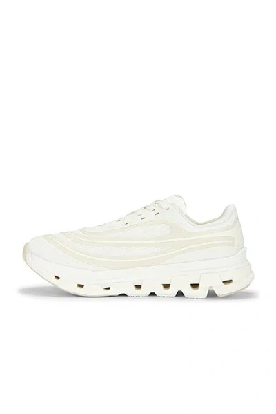 On Off-white Cloudflow 5 Ad Sneakers