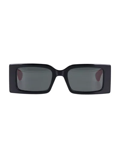 Gucci Oversized Rectangular Sunglasses In Black