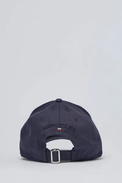 Moncler L20913b000210u618 Tricolour Logo Baseball Cap In Blue