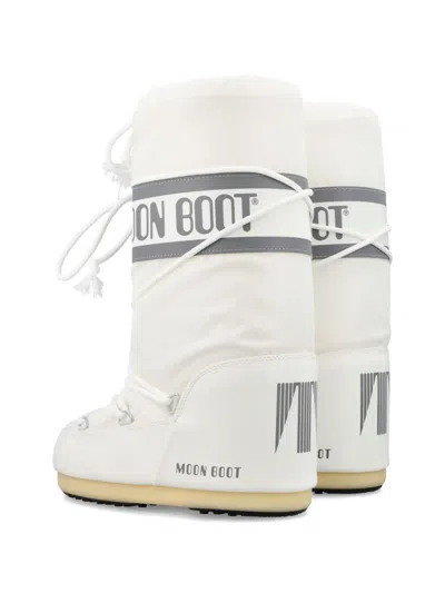 Moon Boot Boots Light And Natural In White