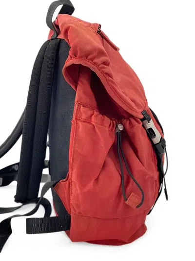 Pre-owned Prada 2000s Buckle-fastening Backpack In Red