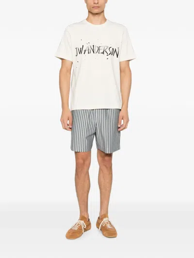 Jw Anderson Mens Ecru Circular Brand-print Cotton T-shirt In Neutral