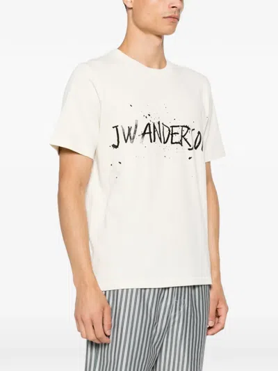 Jw Anderson Mens Ecru Circular Brand-print Cotton T-shirt In Neutral