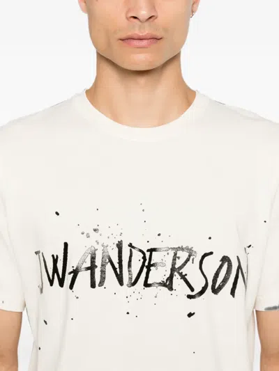 Jw Anderson Mens Ecru Circular Brand-print Cotton T-shirt In Neutral