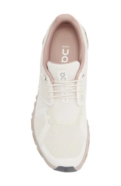 On Cloud 6 Sneaker In White