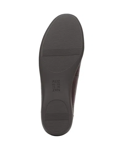 Naturalizer Flexy Flat In Brown