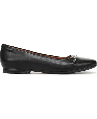 Naturalizer Kendall Flat In Black