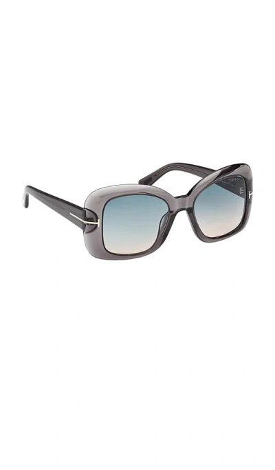 Tom Ford Sandra-02 52mm Square Sunglasses In Transparent