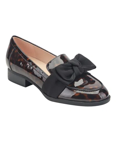 Bandolino Lindio Loafer