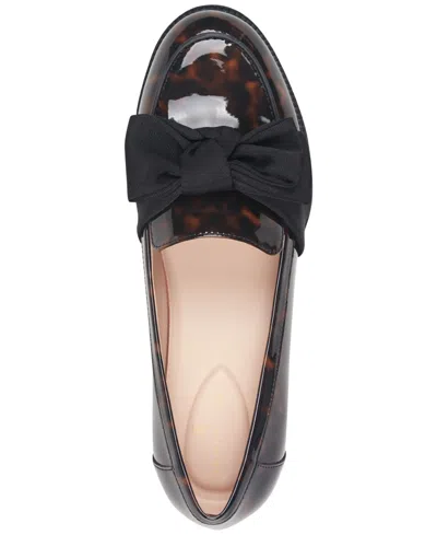 Bandolino Lindio Loafer