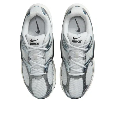 Nike V5 Rnr Sneakers In Multi