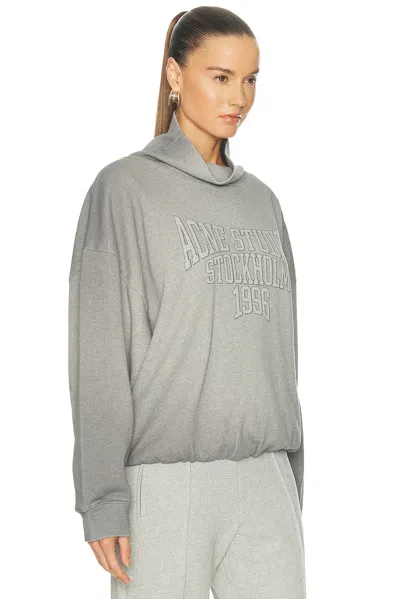 Acne Studios Brushed Cotton Fleece Funnel Neck Logo Sweatshirt With Balloon Hem In Gray