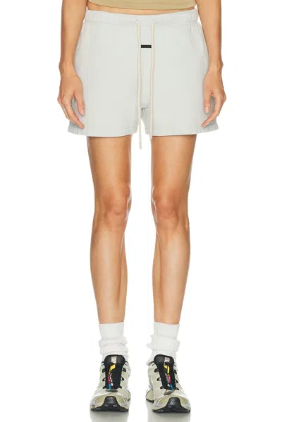 Essentials Classic Fit Short