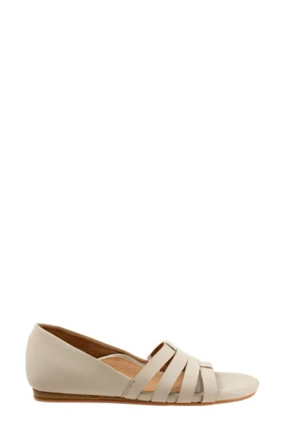 Softwalk Cozumel Sandal In White