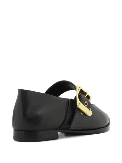 Schutz 버클 디테일 발레리나 플랫 In Black