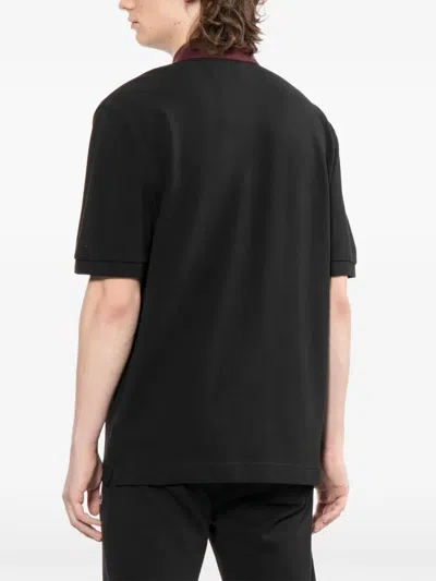 Fred Perry 로고 자수 폴로 셔츠 In Black