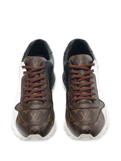 Louis Vuitton 런 어웨이 스니커즈 In Multi