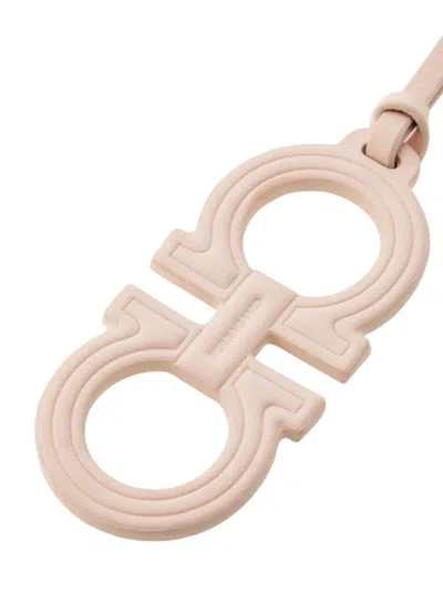Ferragamo 더블 간치니 레더 참 In Nude