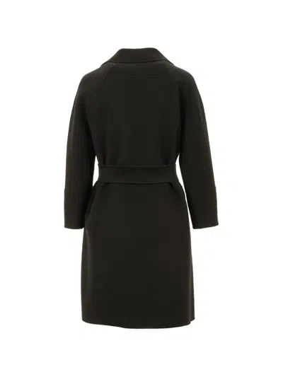 S Max Mara 벨트 노치드 라펠 코트 In Black