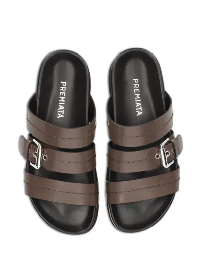 Premiata 버클 레더 플랫 샌들 In Brown