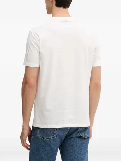 Armani Exchange 엠보스드 로고 반소매 티셔츠 In White