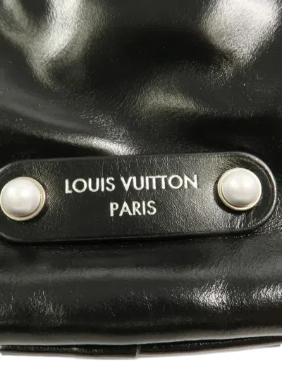 Louis Vuitton 25 키폴 카고 반둘리에 토트 백 In 블랙