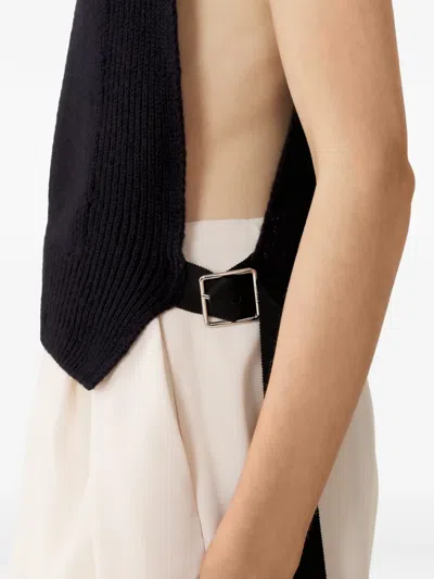 Lanvin 사이드 버클 베스트 In Black