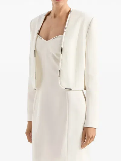 Genny 메탈릭 디테일 재킷 In White