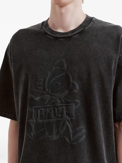 Izzue Embossed-graphic T-shirt In Black