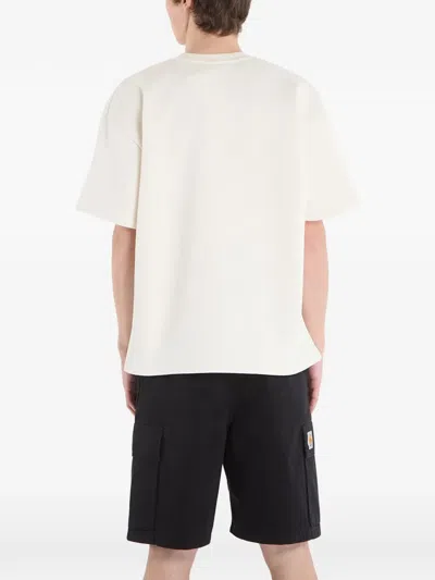 Reebok 워드로브 에센셜 크루 넥 티셔츠 In White