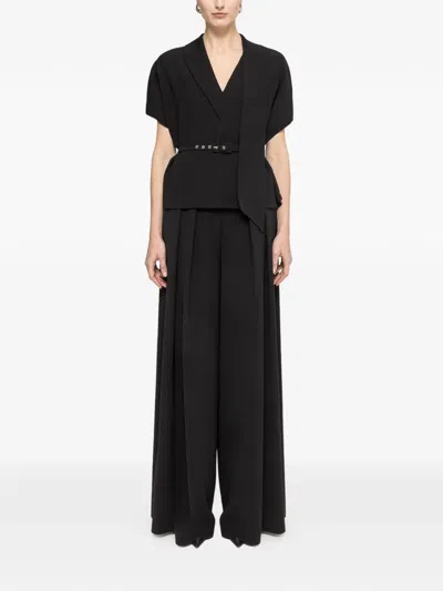 Nissa 벨트 V넥 탑 In Black