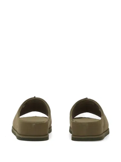 Ugg 오초 슬라이더 샌들 In Brown