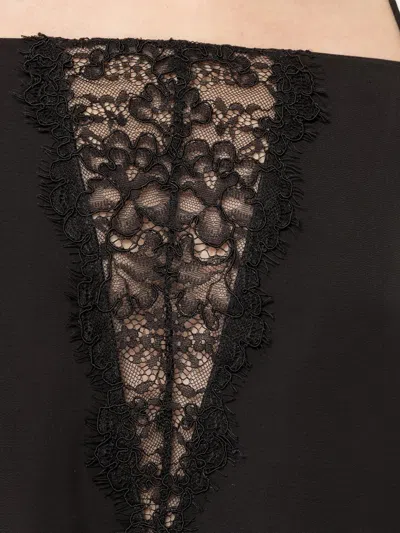 Nissa 레이스 패널 크롭 탑 In Black