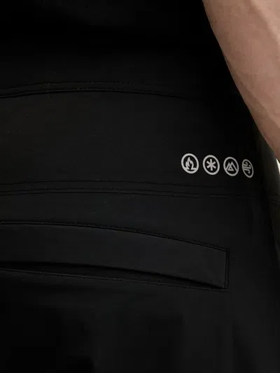 Bogner Fire+ice 카터 벨트 로고 프린트 쇼츠 In Black