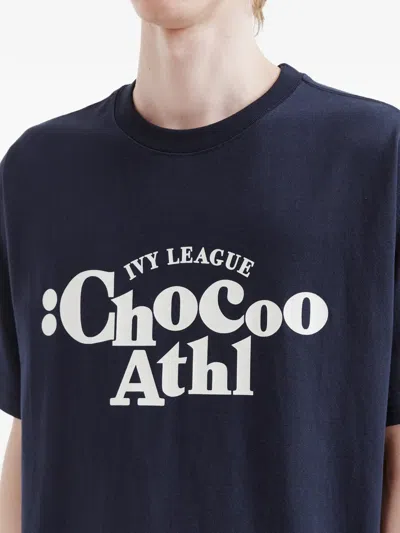 Chocoolate 그래픽 프린트 티셔츠 In Blue