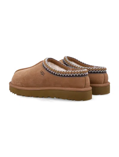 Ugg Flat Shoes In Brown