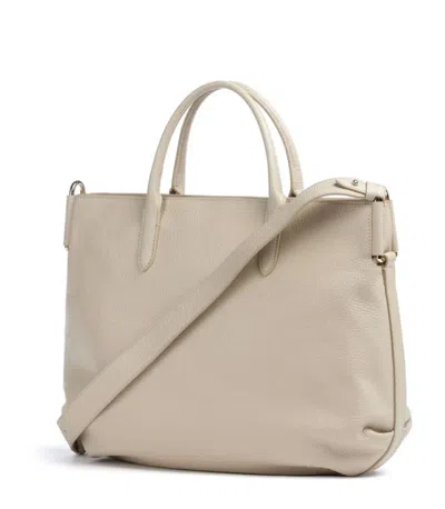 Coccinelle In Neutral